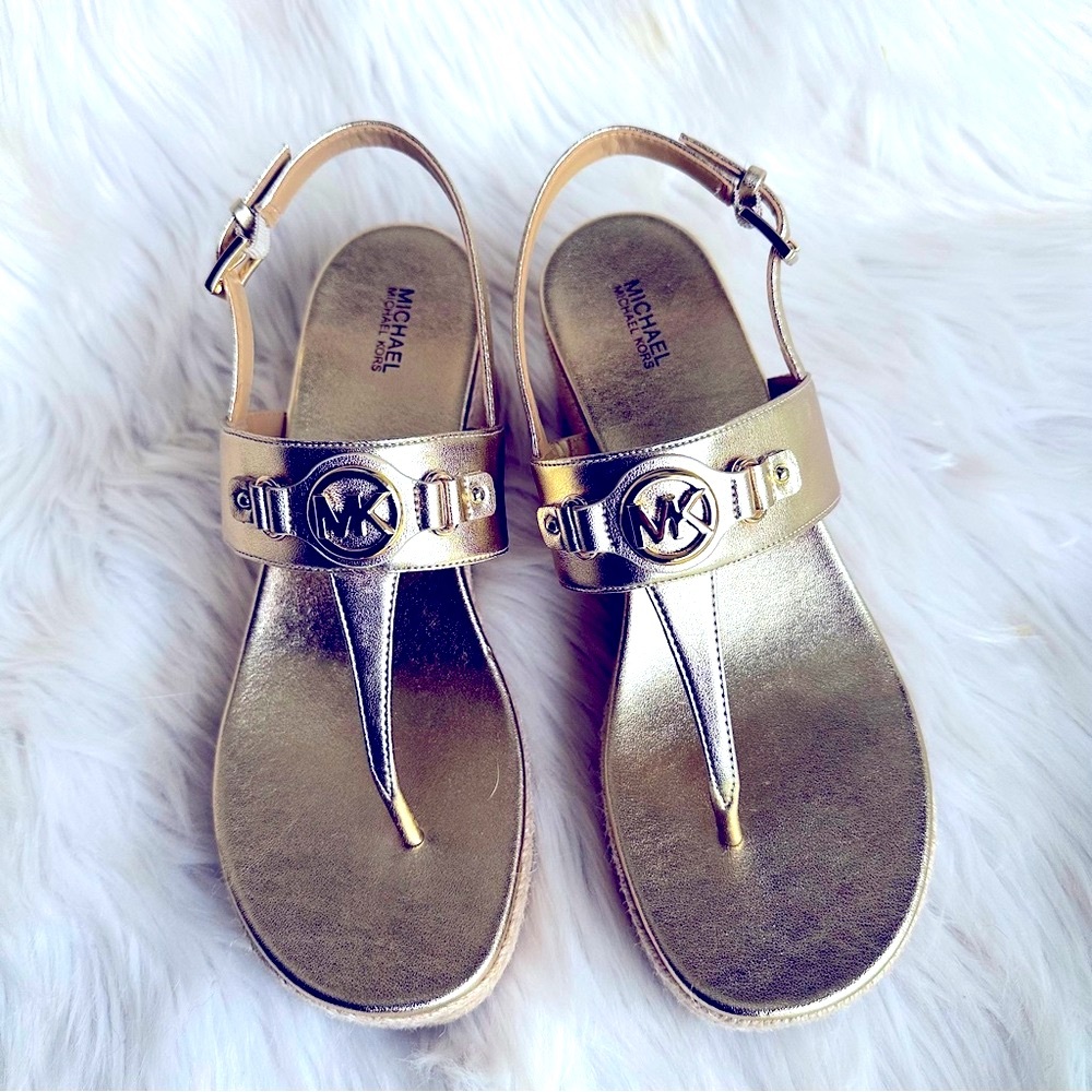 Micheal Kors Sandals / 9M